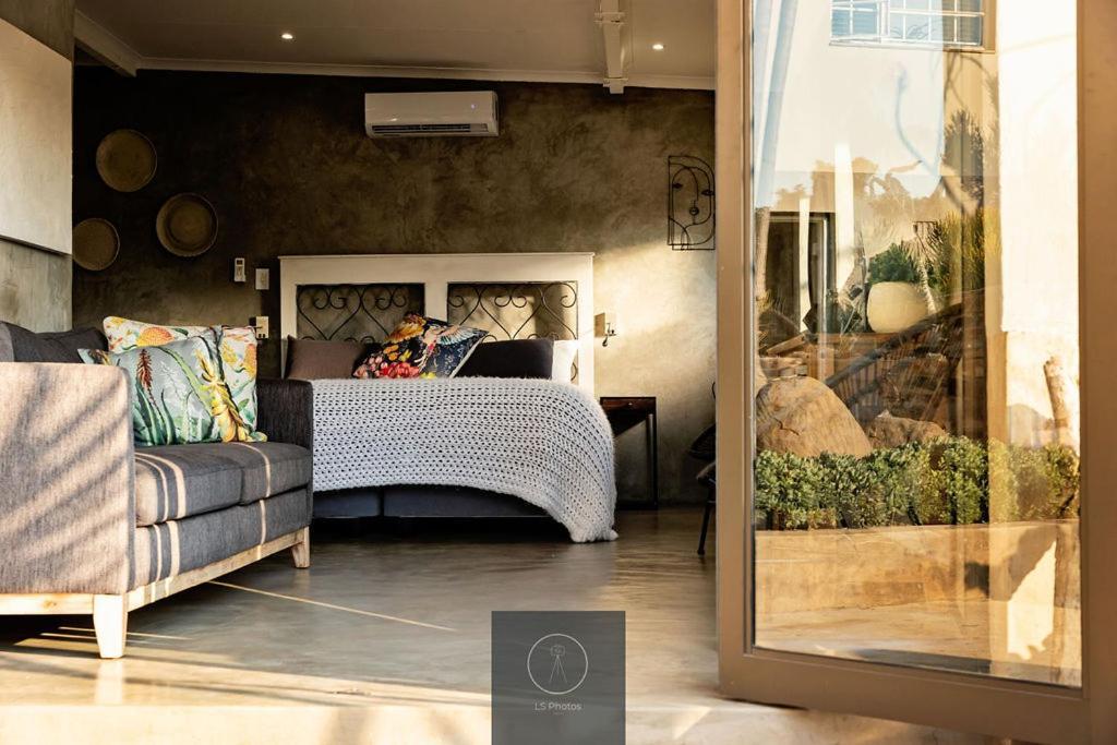 Guest Room At Joubert Пит-Ретиф Экстерьер фото